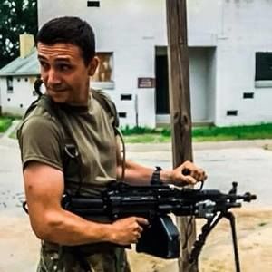 Meet your Posher, Perry